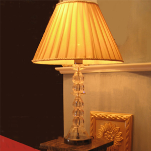 Elegant simple crystal table lamp